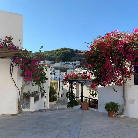 Grandiose Santorini 1 Bedroom Panther With Beautiful Terrace Вилла *