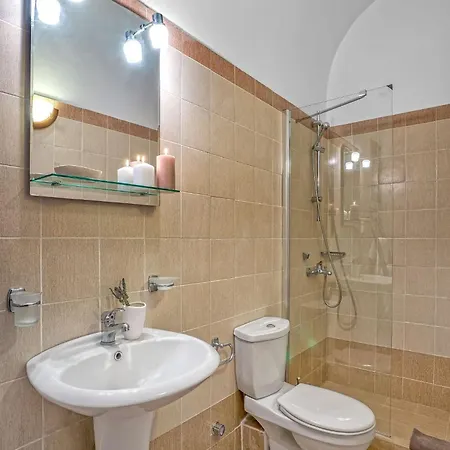 Вилла Grandiose Santorini 1 Bedroom Panther With Beautiful Terrace *